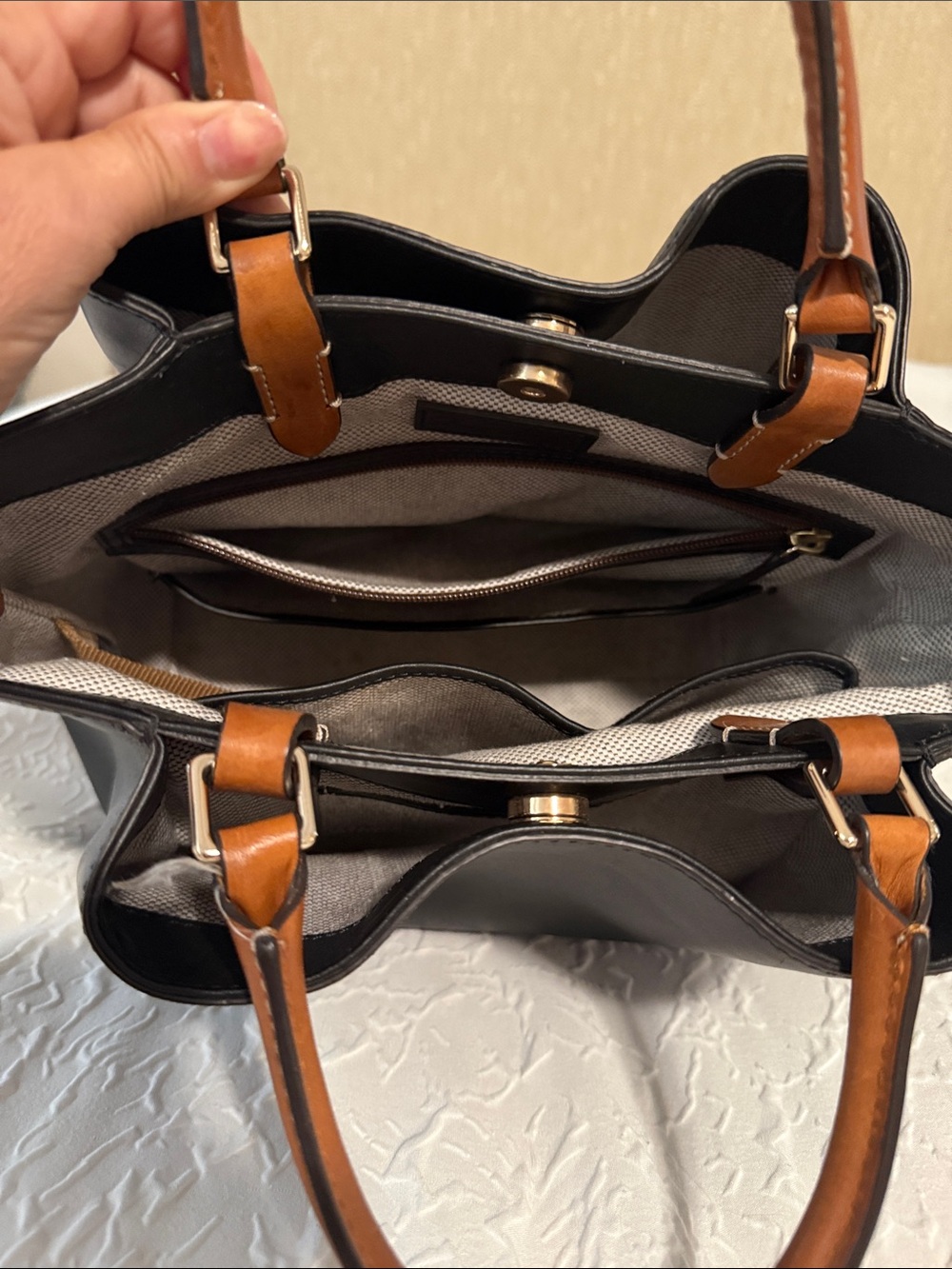 Dooney & Bourke Marlowe Black Leather Shoulder Bag with Tan Accents - Picture 2 of 3
